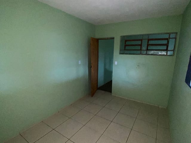 Casa 1 quarto e 1 banheiro, para alugar, no bairro Vila Esperança em Extrema