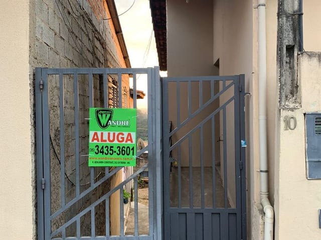 Casa 1 quarto e 1 banheiro, para alugar, no bairro Vila Esperança em Extrema