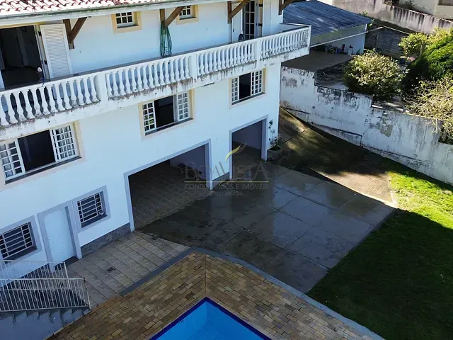 Casa com 1600m² 4 quartos e 6 banheiros, para alugar, no bairro Jardim Santos Reis em Piracaia