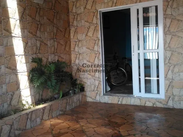Casa com 137m² 4 quartos e 2 banheiros, à venda, no bairro Jardim das Indústrias em Jacareí