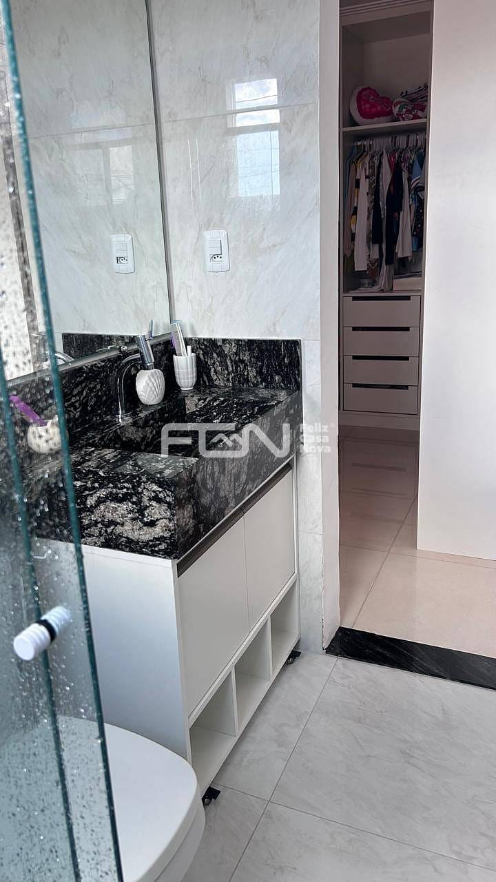 Casa à venda com 4 quartos, 100m² - Foto 6