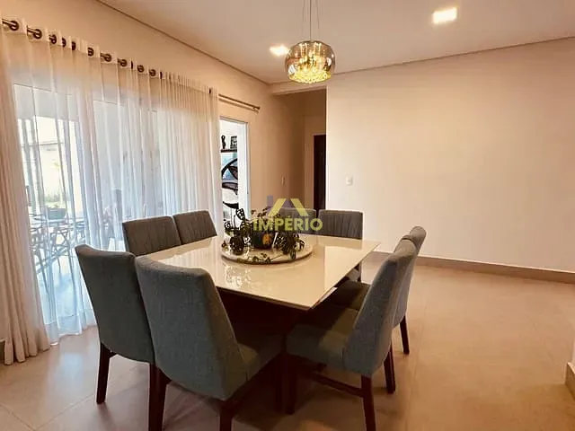 Casa com 460m² 4 quartos e 2 banheiros, à venda, no bairro Portal dos Bandeirantes Salto em Salto
