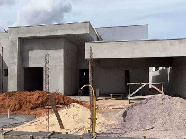 Casa com 300m² 3 quartos e 1 banheiro, à venda, no bairro Jardim Monte Carlo em Sinop