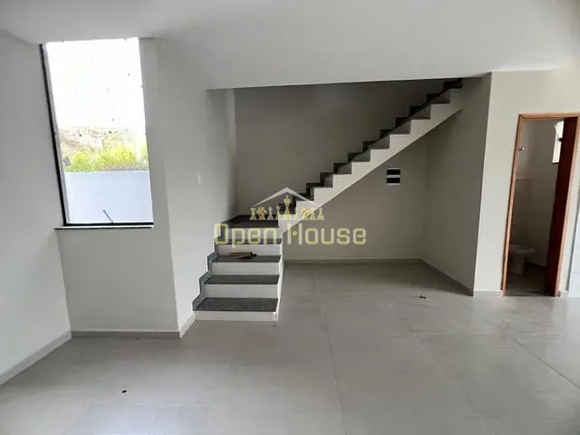 Casa com 150m² 3 quartos e 3 banheiros, à venda, no bairro Colônia Santo Antônio em Barra Mansa