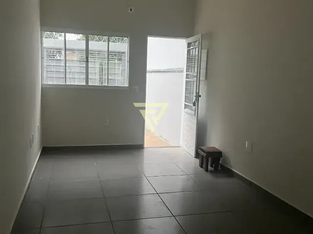 Casa com 160m² 2 quartos e 2 banheiros, à venda, no bairro Parque Residencial Emir Garcia em Ribeirão Preto