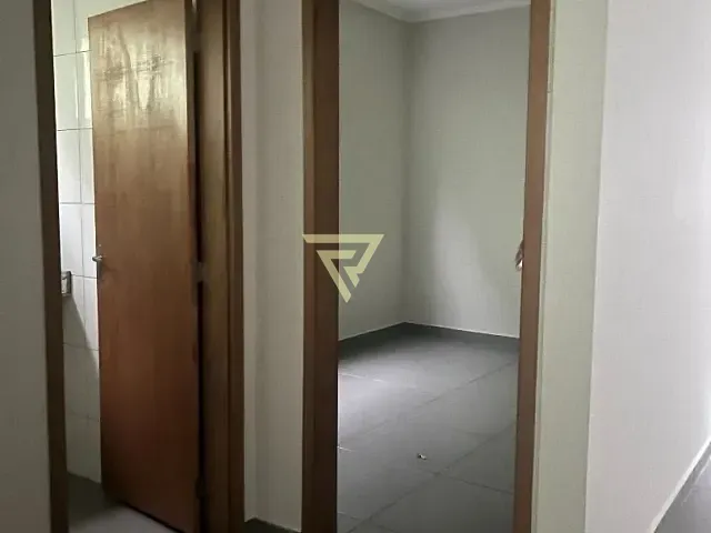 Casa com 160m² 2 quartos e 2 banheiros, à venda, no bairro Parque Residencial Emir Garcia em Ribeirão Preto