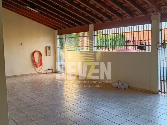 Casa com 200m² 3 quartos e 1 banheiro, à venda, no bairro Núcleo Residencial Edison Bastos Gasparini em Bauru