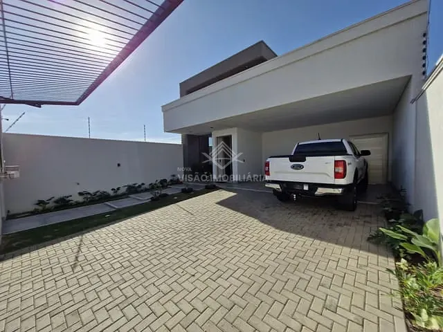 Casa com 350m² 3 quartos e 1 banheiro, à venda, no bairro Jardim Curitiba em Sinop