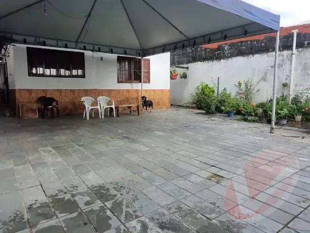 Casa com 276m² 3 quartos e 2 banheiros, à venda, no bairro Caiçara em Praia Grande
