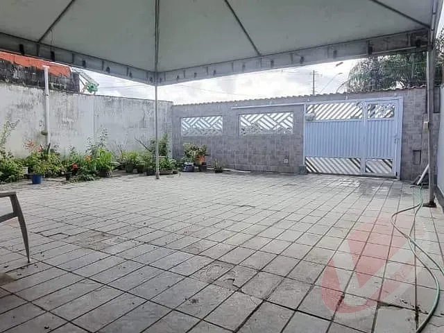 Casa com 276m² 3 quartos e 2 banheiros, à venda, no bairro Caiçara em Praia Grande