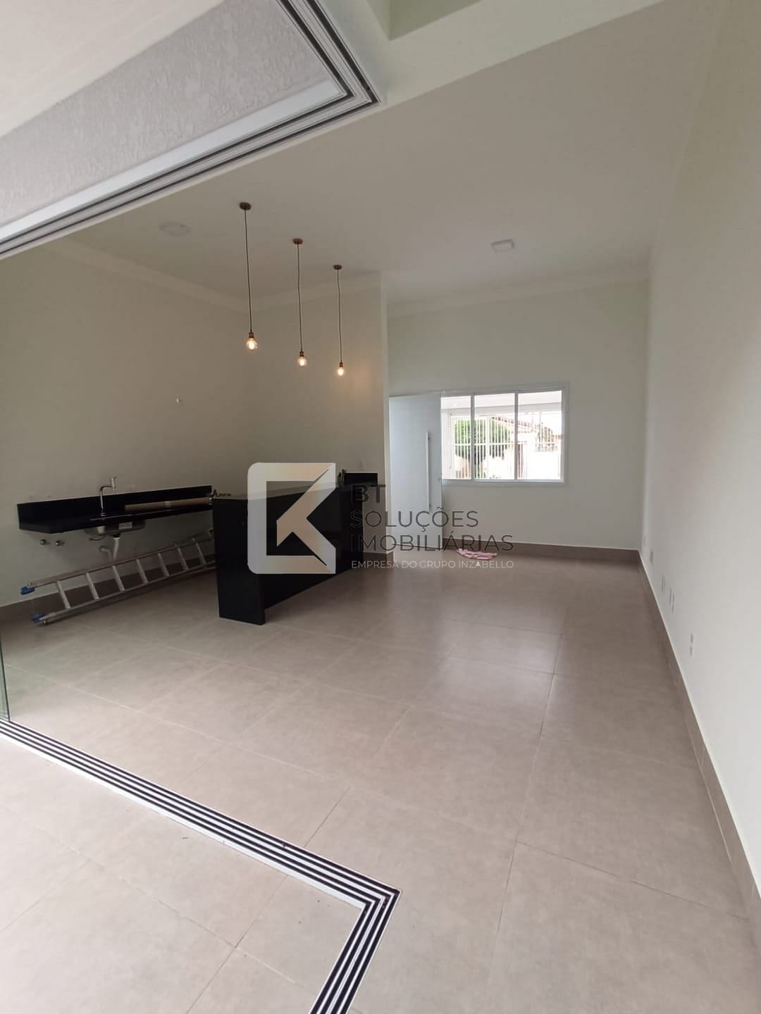 Casa à venda com 3 quartos, 99m² - Foto 5