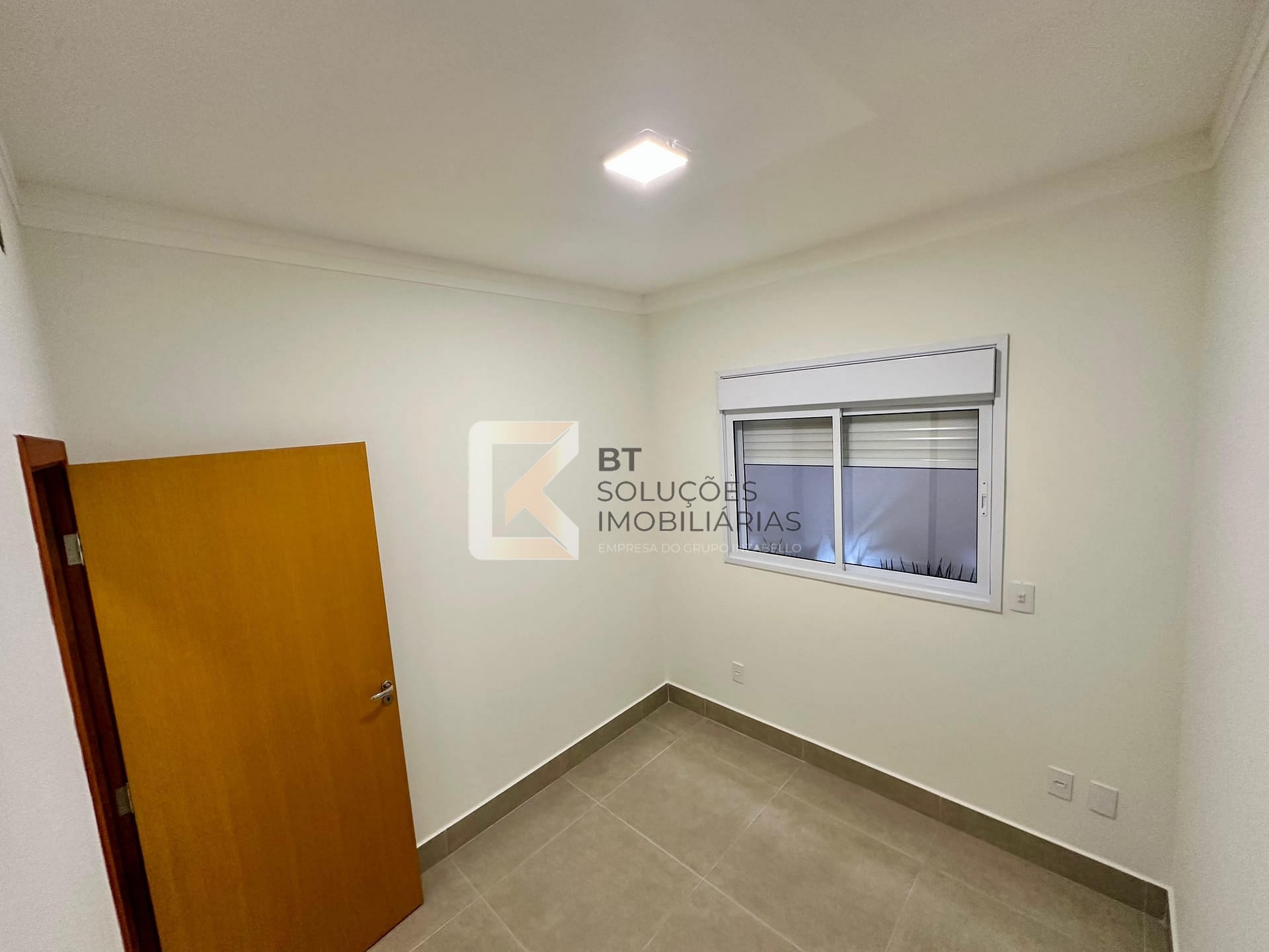 Casa à venda com 3 quartos, 99m² - Foto 15