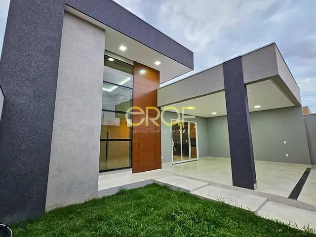 Casa 3 quartos e 3 banheiros, à venda, no bairro Jardim Triângulo em Formosa