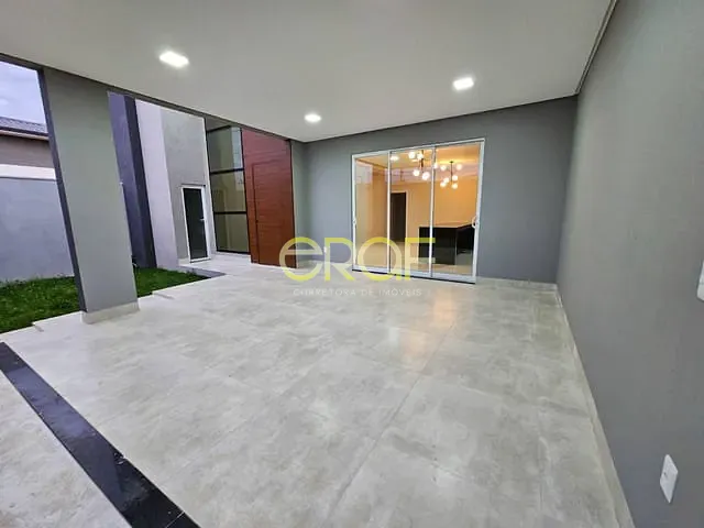 Casa 3 quartos e 3 banheiros, à venda, no bairro Jardim Triângulo em Formosa