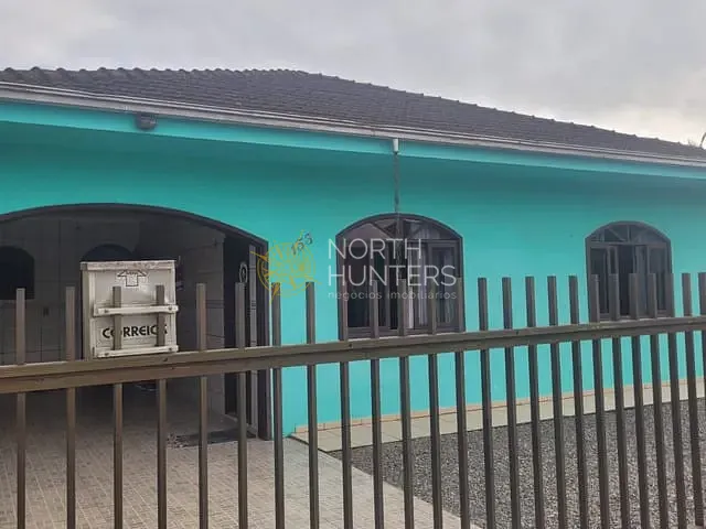 Casa com 167m² 3 quartos e 2 banheiros, à venda, no bairro Aventureiro em Joinville