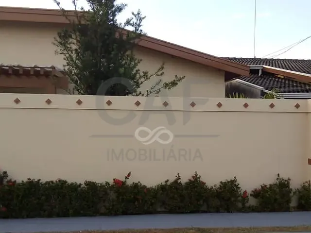 Casa com 300m² 3 quartos e 2 banheiros, à venda, no bairro Morada das Flores em Holambra