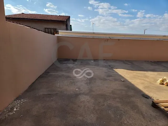 Casa com 300m² 3 quartos e 2 banheiros, à venda, no bairro Morada das Flores em Holambra