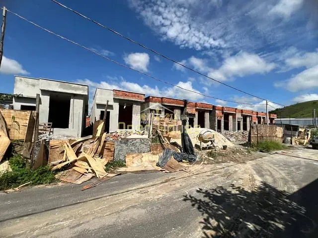 Casa com 100m² 2 quartos e 1 banheiro, à venda, no bairro Colônia Santo Antônio em Barra Mansa