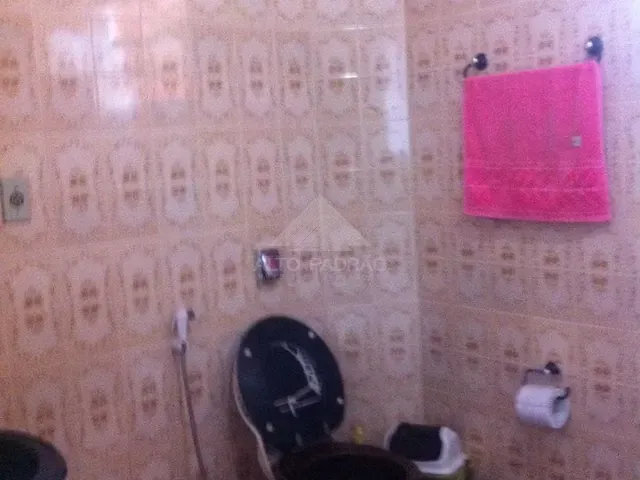 Casa com 331m² 3 quartos e 1 banheiro, à venda, no bairro Jardim Zaira em Mauá