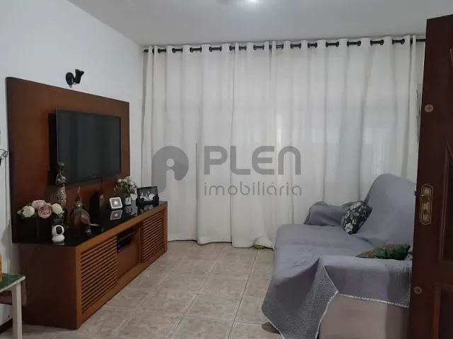 Casa 3 quartos e 4 banheiros, à venda, no bairro Vila Maria Eugenia em São Paulo