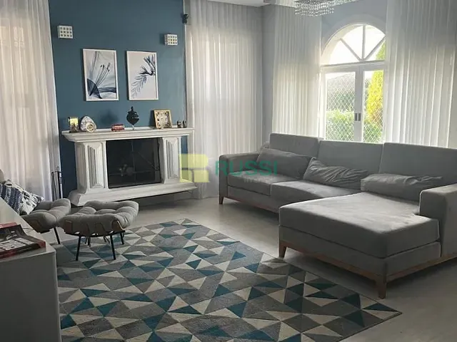 Casa com 393m² 3 quartos e 4 banheiros, à venda, no bairro Urbanova em São José dos Campos