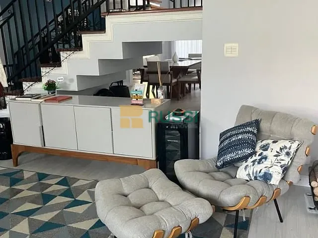 Casa com 393m² 3 quartos e 4 banheiros, à venda, no bairro Urbanova em São José dos Campos
