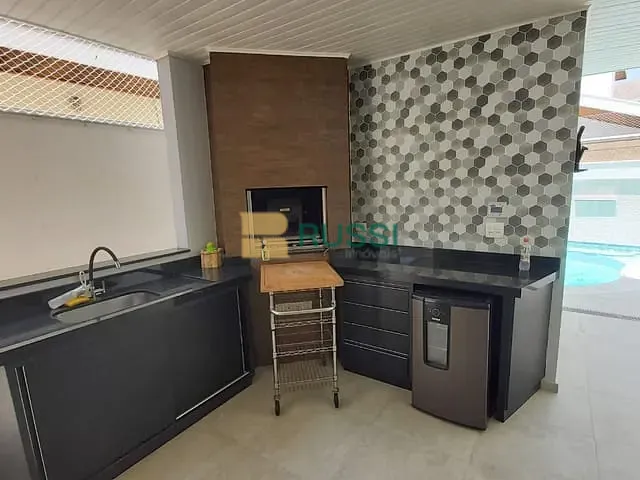 Casa com 393m² 3 quartos e 4 banheiros, à venda, no bairro Urbanova em São José dos Campos
