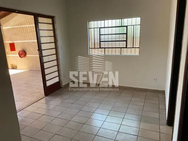 Casa com 260m² 3 quartos e 2 banheiros, à venda, no bairro Parque São João em Bauru