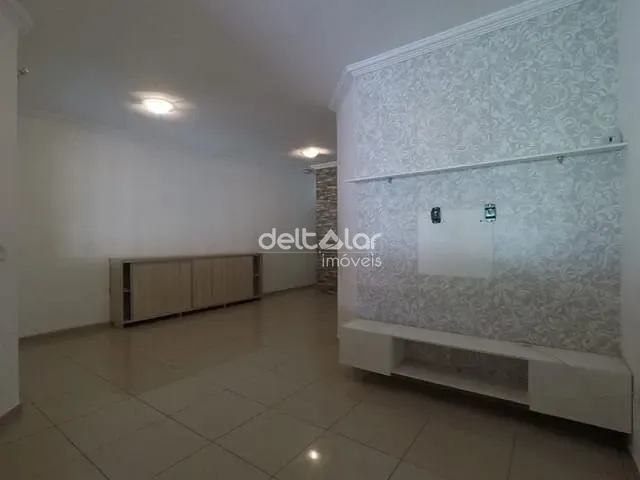 Casa com 180m² 3 quartos e 2 banheiros, à venda, no bairro Planalto em Belo Horizonte