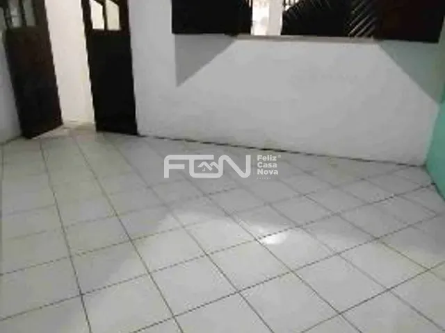 Casa com 122m² 2 quartos e 1 banheiro, à venda, no bairro Gleba H em Camaçari