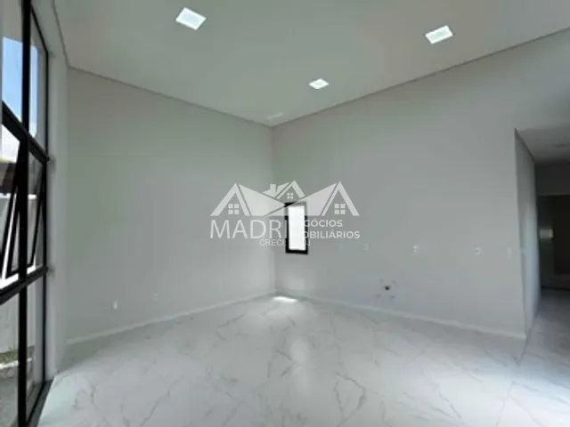 Casa com 200m² 3 quartos e 2 banheiros, à venda, no bairro Bela Vista em Palhoça