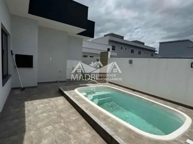 Casa com 200m² 3 quartos e 2 banheiros, à venda, no bairro Bela Vista em Palhoça