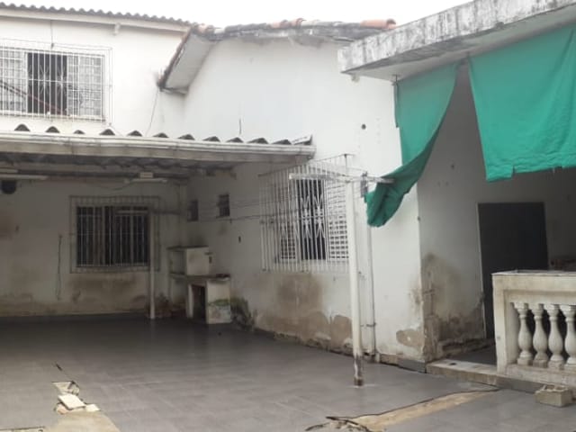 Casa com 295m² 4 quartos e 3 banheiros, à venda, no bairro Crispim em Pindamonhangaba