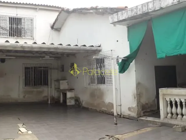 Casa com 295m² 4 quartos e 3 banheiros, à venda, no bairro Crispim em Pindamonhangaba