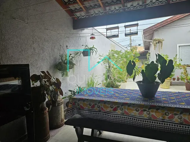 Casa com 250m² 2 quartos e 3 banheiros, à venda, no bairro Loteamento Reserva Ermida em Jundiaí