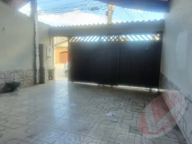 Casa com 150m² 2 quartos e 2 banheiros, à venda, no bairro Melvi em Praia Grande
