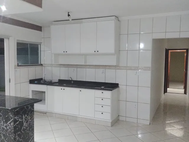 Casa com 300m² 2 quartos e 2 banheiros, à venda ou para alugar, no bairro Recanto do Lago em São João da Boa Vista
