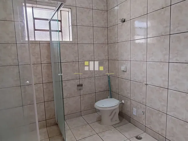 Casa 2 quartos e 1 banheiro, para alugar, no bairro Parque João de Vasconcelos em Sumaré