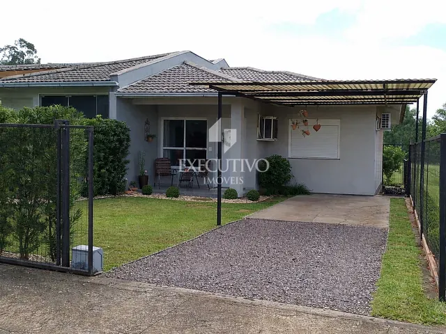 Casa 2 quartos e 2 banheiros, à venda, no bairro São Caetano em Arroio do Meio