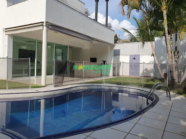 Casa com 480m² 4 quartos e 2 banheiros, à venda ou para alugar, no bairro Conjunto Residencial Esplanada do Sol em São José dos Campos
