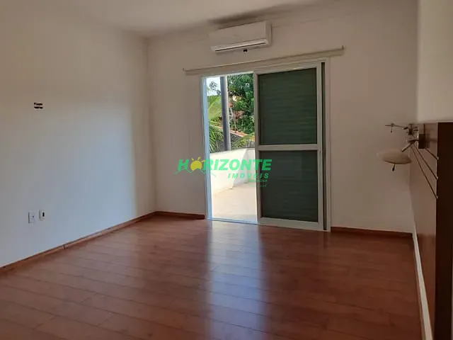 Casa com 480m² 4 quartos e 2 banheiros, à venda ou para alugar, no bairro Conjunto Residencial Esplanada do Sol em São José dos Campos