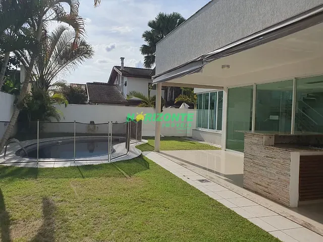 Casa com 480m² 4 quartos e 2 banheiros, à venda ou para alugar, no bairro Conjunto Residencial Esplanada do Sol em São José dos Campos
