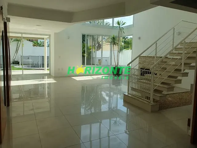 Casa com 480m² 4 quartos e 2 banheiros, à venda, no bairro Conjunto Residencial Esplanada do Sol em São José dos Campos