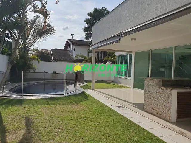 Casa com 480m² 4 quartos e 2 banheiros, à venda, no bairro Conjunto Residencial Esplanada do Sol em São José dos Campos