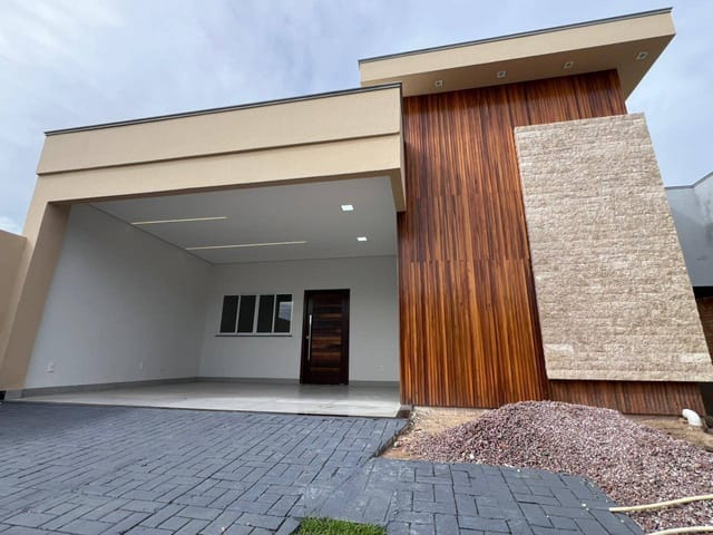 Casa com 300m² 3 quartos e 2 banheiros, à venda, no bairro Jardim Itália III em Sinop