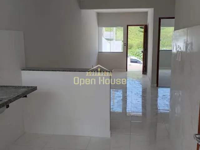 Casa com 100m² 2 quartos e 1 banheiro, à venda, no bairro Vista Alegre em Barra Mansa