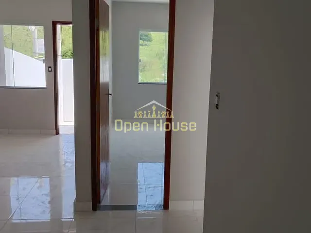 Casa com 100m² 2 quartos e 1 banheiro, à venda, no bairro Vista Alegre em Barra Mansa