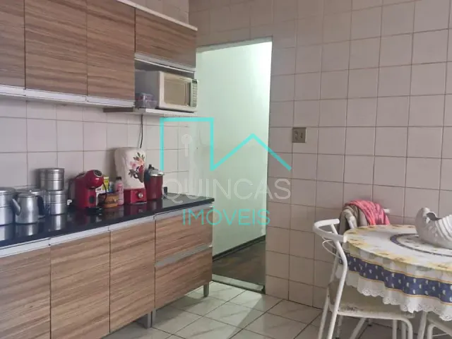 Casa com 115m² 2 quartos e 1 banheiro, à venda, no bairro Vila Vianelo em Jundiaí