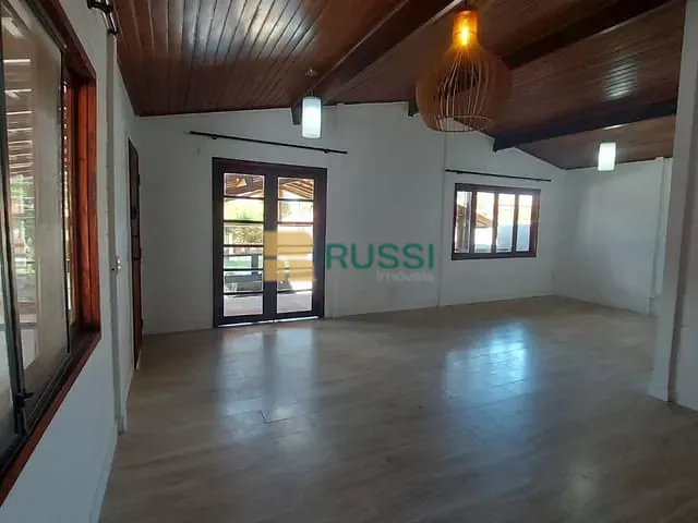 Casa com 380m² 3 quartos e 3 banheiros, à venda, no bairro Urbanova em São José dos Campos