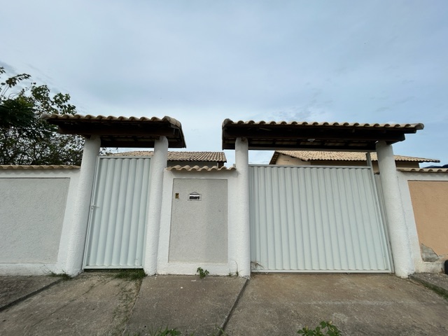 Casa com 480m² 2 quartos e 2 banheiros, à venda, no bairro Jardim Atlântico Central (Itaipuaçu) em Maricá